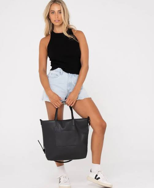 Rusty Soulful Tote Bag - Black