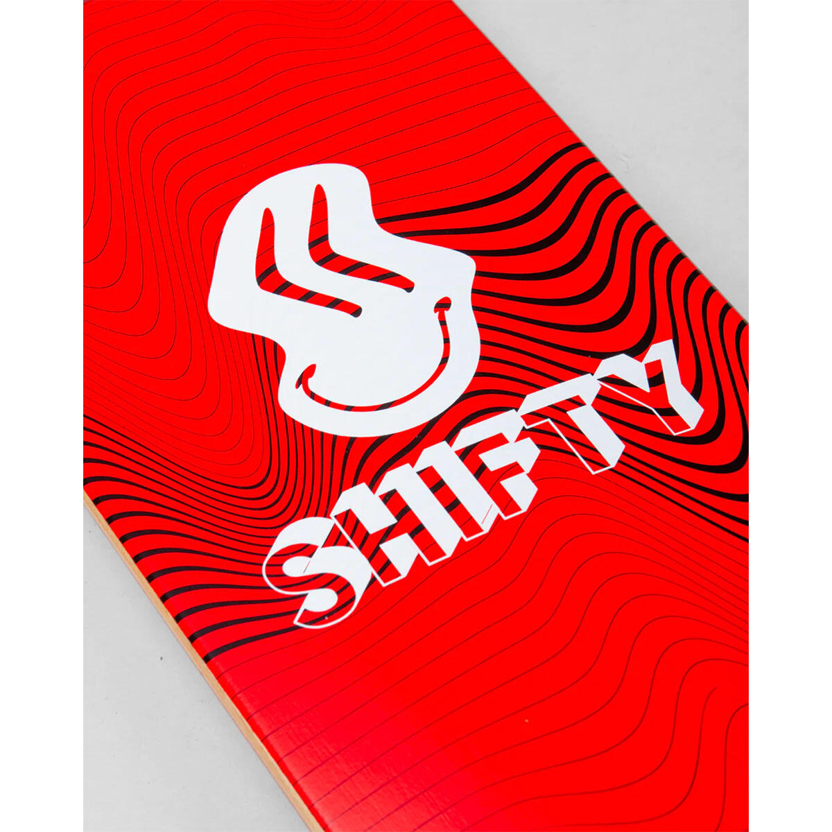 Shifty Team Red Complete 8.25’’